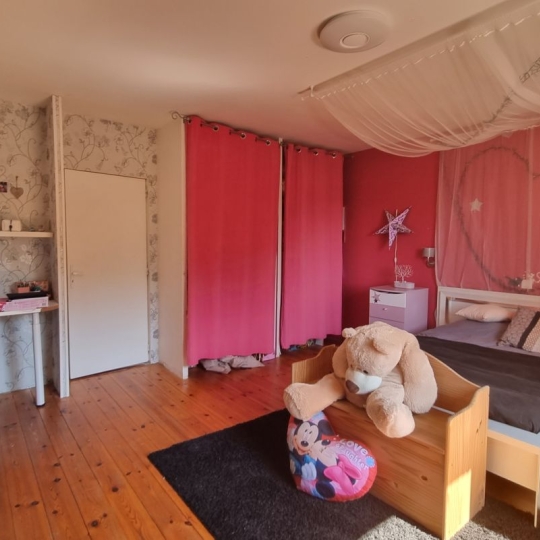  NL IMMOBILIER - UN VIAGER : House | CHATILLON-LA-PALUD (01320) | 340 m2 | 439 000 € 