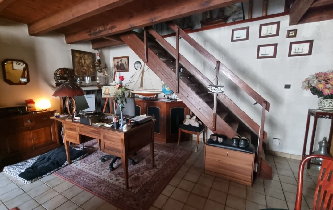 NL IMMOBILIER - UN VIAGER : Maison / Villa | VILLEMOTIER (01270) | 180 m2 | 55 825 € 
