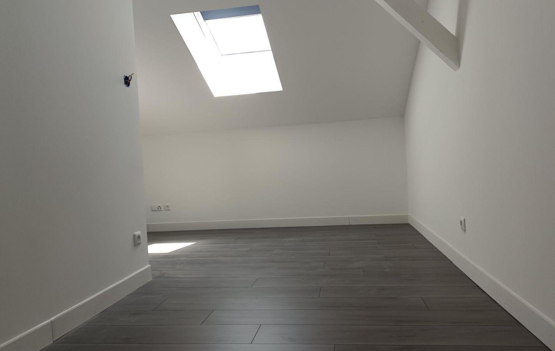 NL IMMOBILIER - UN VIAGER : Apartment | MEXIMIEUX (01800) | 47 m2 | 823 € 