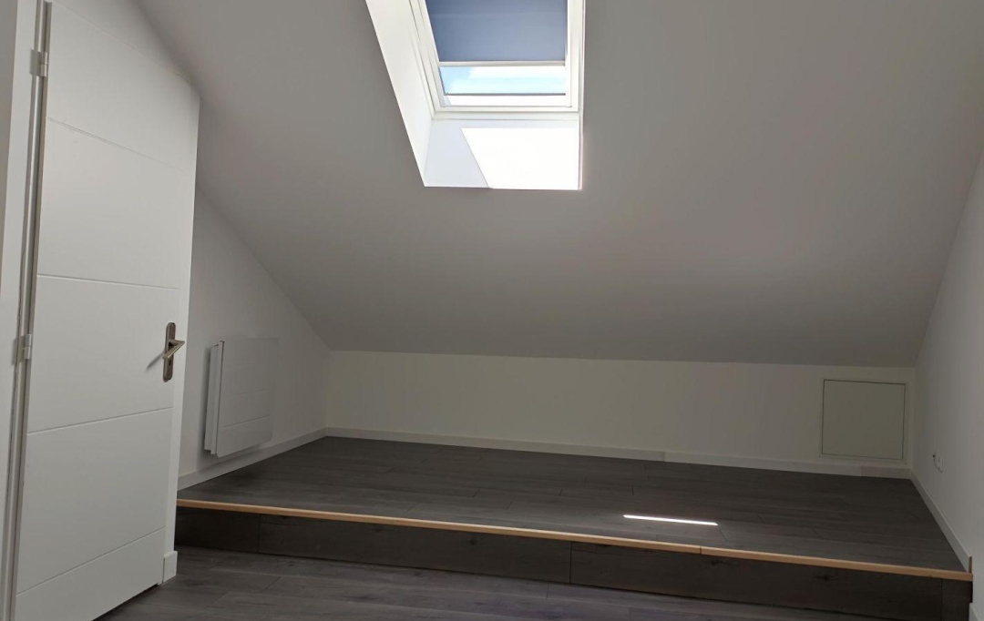 NL IMMOBILIER - UN VIAGER : Apartment | MEXIMIEUX (01800) | 47 m2 | 823 € 