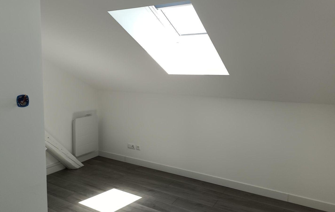 NL IMMOBILIER - UN VIAGER : Apartment | MEXIMIEUX (01800) | 47 m2 | 823 € 