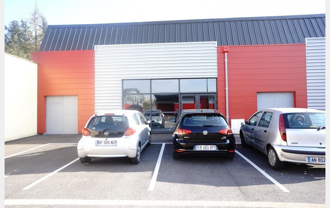 NL IMMOBILIER - UN VIAGER : Local / Bureau | MEXIMIEUX (01800) | 286 m2 | 1 € 