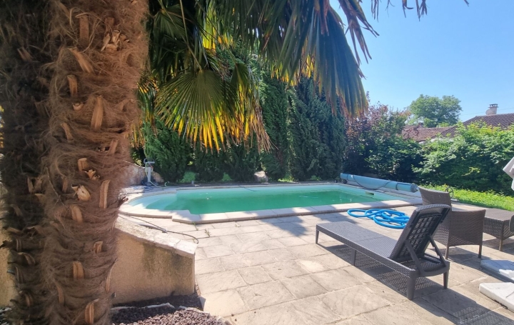 Maison CHATILLON-LA-PALUD 340 m2 439 000 € Maison CHATILLON-LA-PALUD 340 m2 439 000 €