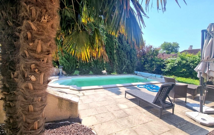 Maison CHATILLON-LA-PALUD 290 m2 439 000 € Maison CHATILLON-LA-PALUD 290 m2 439 000 €