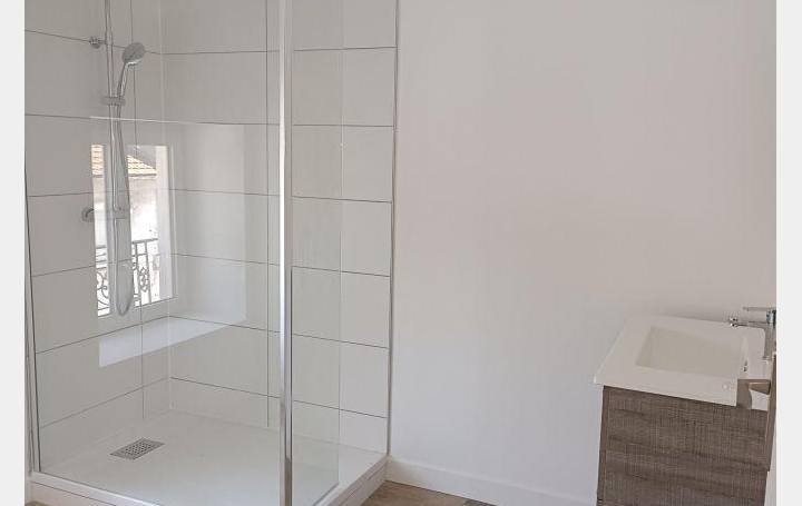 NL IMMOBILIER - UN VIAGER : Apartment | MEXIMIEUX (01800) | 64 m2 | 880 € 