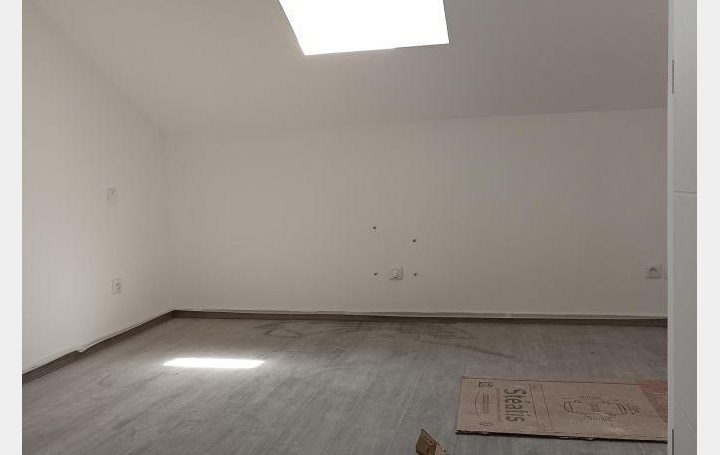 NL IMMOBILIER - UN VIAGER : Apartment | MEXIMIEUX (01800) | 64 m2 | 880 € 