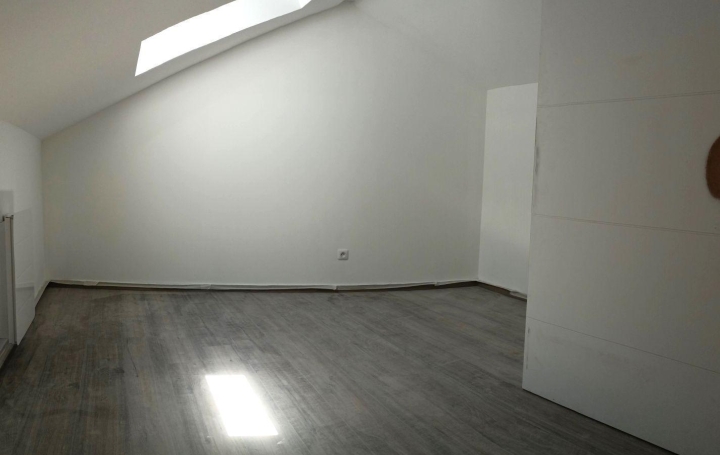 NL IMMOBILIER - UN VIAGER : Apartment | MEXIMIEUX (01800) | 64 m2 | 880 € 